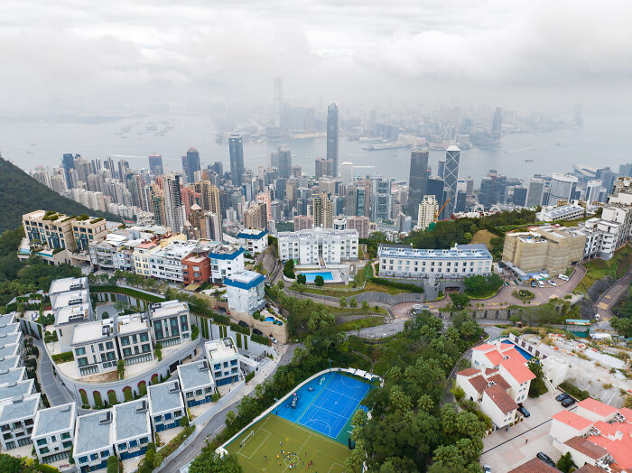 &lsquo;Shooting Hoops&rsquo;:This Photographer Captured All 2,549 Hong Kong Basketball Courts (30 Pics)