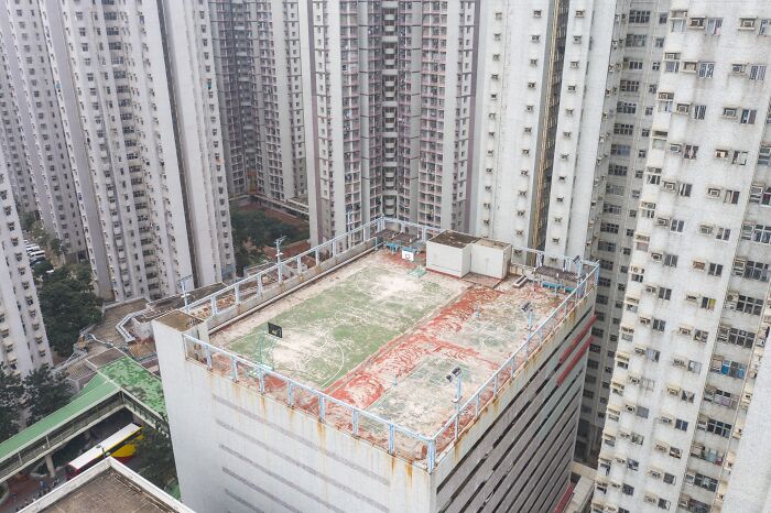 &lsquo;Shooting Hoops&rsquo;:This Photographer Captured All 2,549 Hong Kong Basketball Courts (30 Pics)