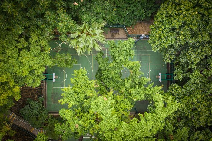 &lsquo;Shooting Hoops&rsquo;:This Photographer Captured All 2,549 Hong Kong Basketball Courts (30 Pics)