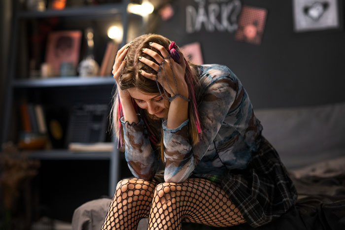 GF Funds BF’s Big B-Day Bash, He Repays Her By Flirting With Another Woman And Asking Her To Leave