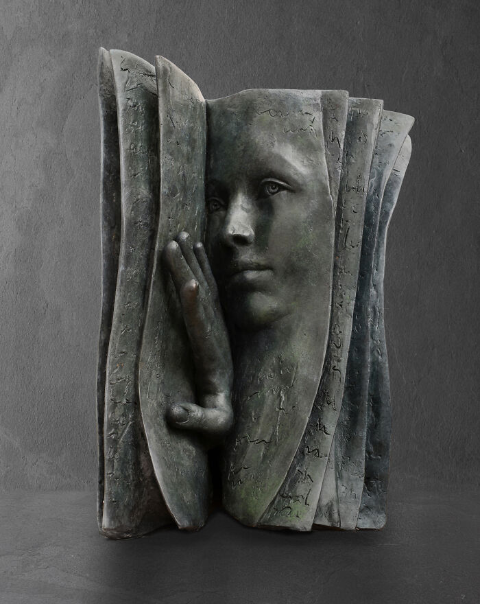 Artist Paola Grizi Turns Bronze And Clay Into Stunning Sculptures Of Hidden Faces (25 Pics)