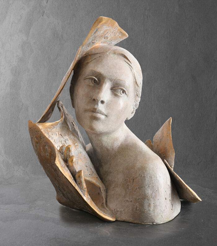 Artist Paola Grizi Turns Bronze And Clay Into Stunning Sculptures Of Hidden Faces (25 Pics)