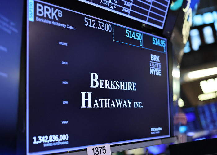 Warren Buffett’s Berkshire Hathaway Has Been Making Quiet Move That Has Investors Worried Warren Buffett’s Berkshire Hathaway Has Been Making Quiet Move That Has Investors Worried
