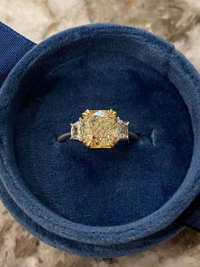 “Every Day Is An Adventure”: 49 Strange And Disturbing Things Found In Elevator Pits “Every Day Is An Adventure”: 49 Strange And Disturbing Things Found In Elevator Pits