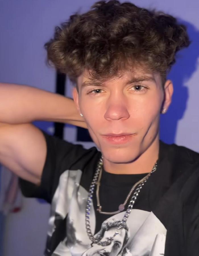 Man Dating Dad-Aged Partner Defends Relationship Despite Past Attraction To Women