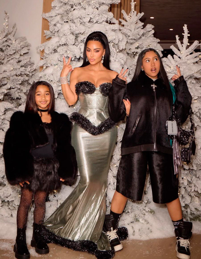 “The Queen Of K-Legs”: Kim Kardashian&rsquo;s Daughter Sparks Concern As Fans Notice How She Walks