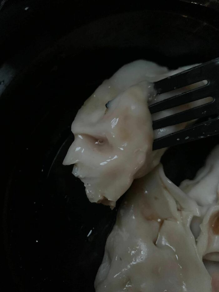 81 Times People Experienced Pareidolia And Took A Picture For Everyone To See (New Pics) 81 Times People Experienced Pareidolia And Took A Picture For Everyone To See (New Pics)