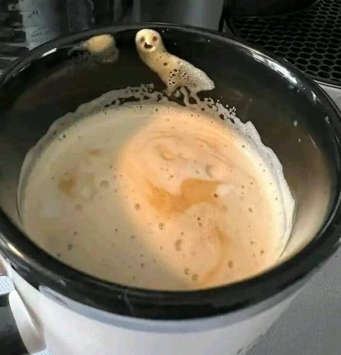 81 Times People Experienced Pareidolia And Took A Picture For Everyone To See (New Pics) 81 Times People Experienced Pareidolia And Took A Picture For Everyone To See (New Pics)