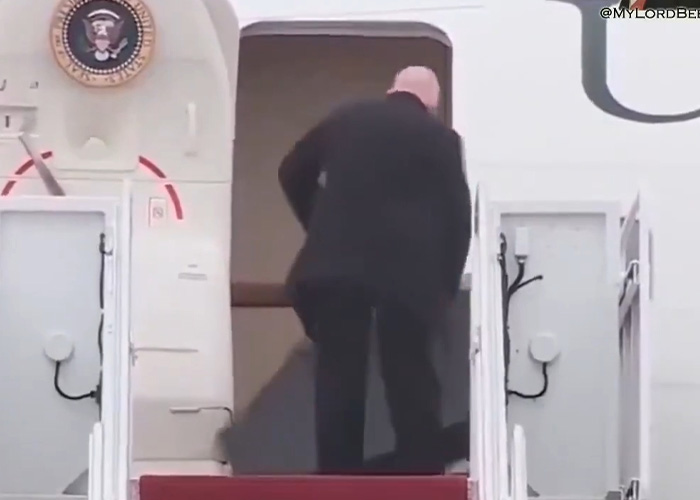 “Not A Presidential Skill”: Why Presidents Struggle With Closing Umbrellas