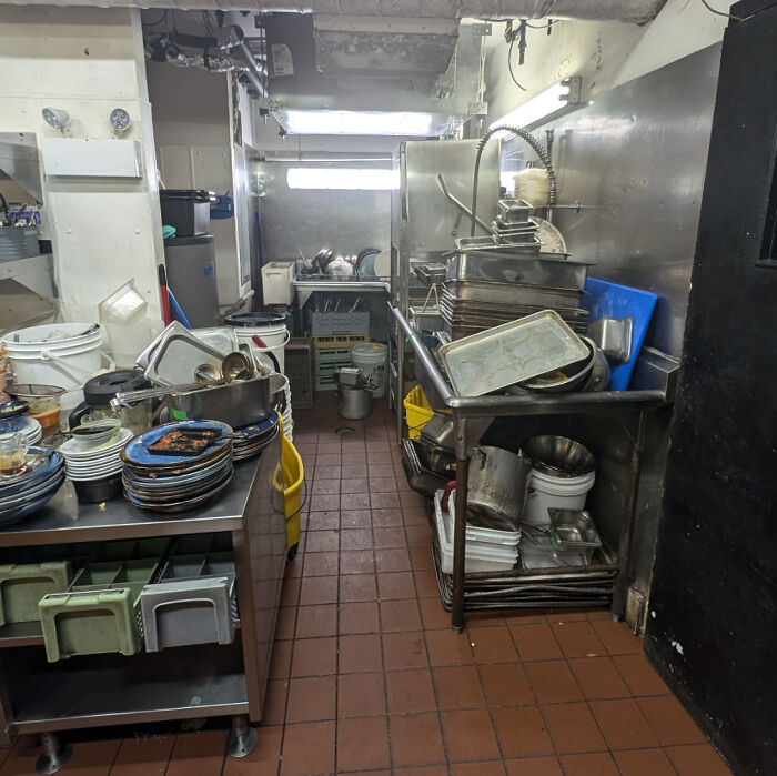 &ldquo;Kitchen Confidential&rdquo;: Restaurant Workers Reveal Industry Secrets And Jokes In 77 Posts (New Pics)