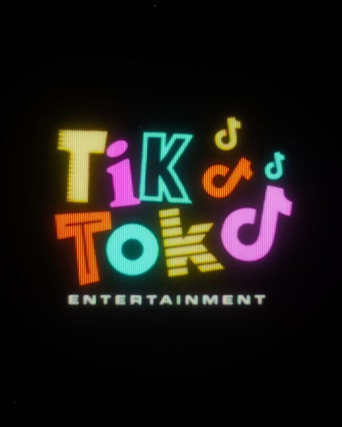 Through 32 Creative Edits By This Artist, Today’s Brands Step Into An ‘80s World (New Pics) Through 32 Creative Edits By This Artist, Today’s Brands Step Into An ‘80s World (New Pics)