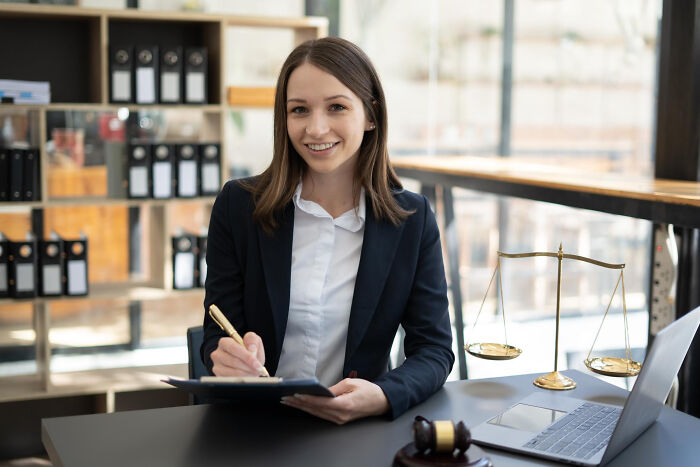 37 Inspiring Comebacks From Folks That Prove Thriving Is The Sweetest Form Of Revenge