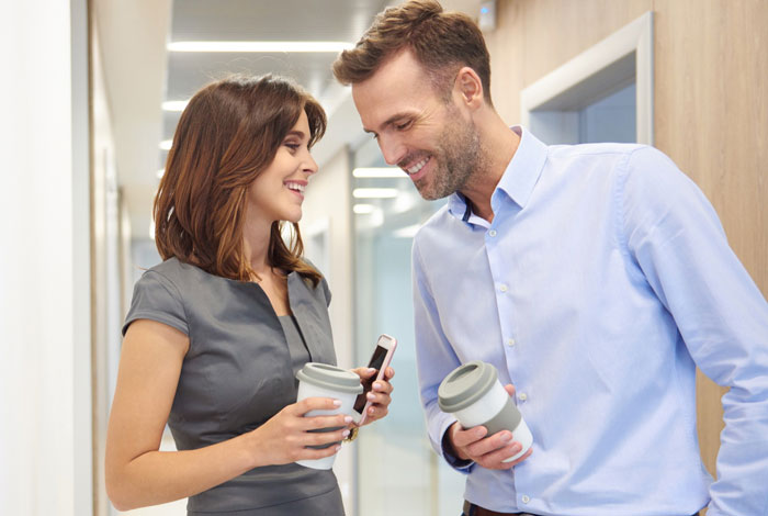 Serial Cheater Has No Clue GF Knows His Dirty Secret, Happily Eats The Chili She Made With Dog Food