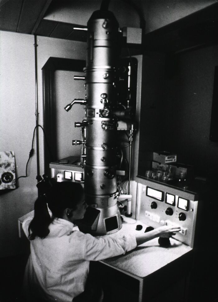 29 Medical Devices From The Past That Might Make You Grateful For Modern Healthcare (New Pics) 29 Medical Devices From The Past That Might Make You Grateful For Modern Healthcare (New Pics)