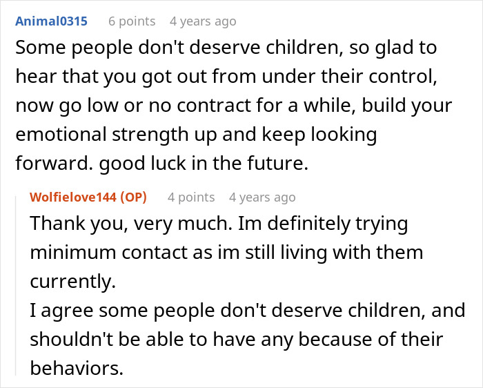 18YO Can&rsquo;t Even Fight With Her BF Without Parents Interfering, They Freak Out When She Resists