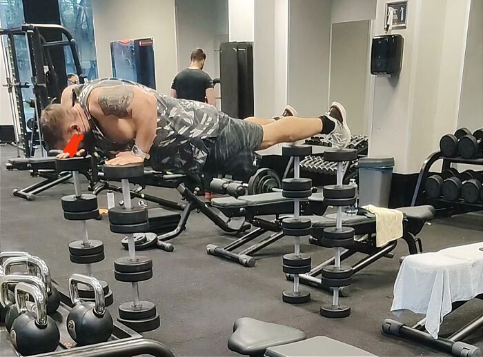 &ldquo;A Darwin Award Contender&rdquo;: 57 Times People Just Couldn’t Believe Their Eyes At The Gym (New Pics)