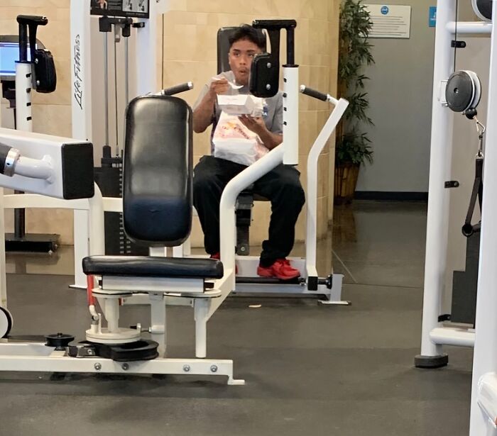 &ldquo;A Darwin Award Contender&rdquo;: 57 Times People Just Couldn’t Believe Their Eyes At The Gym (New Pics)