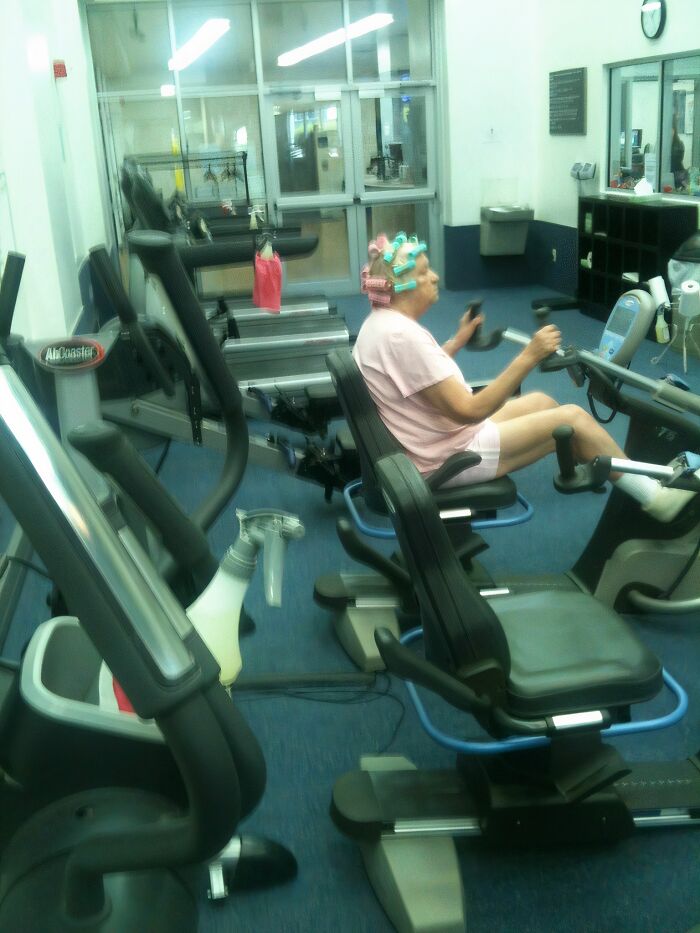 &ldquo;A Darwin Award Contender&rdquo;: 57 Times People Just Couldn’t Believe Their Eyes At The Gym (New Pics)