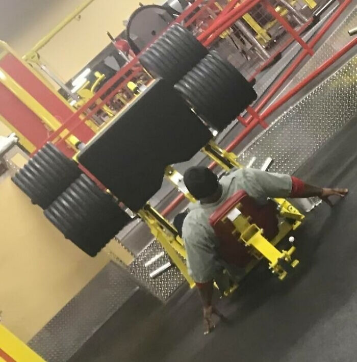 &ldquo;A Darwin Award Contender&rdquo;: 57 Times People Just Couldn’t Believe Their Eyes At The Gym (New Pics)