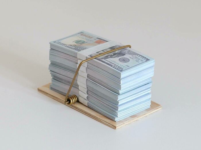 30 Times This Swiss Artist Twisted Everyday Objects Into Thought-Provoking Sculptures 30 Times This Swiss Artist Twisted Everyday Objects Into Thought-Provoking Sculptures