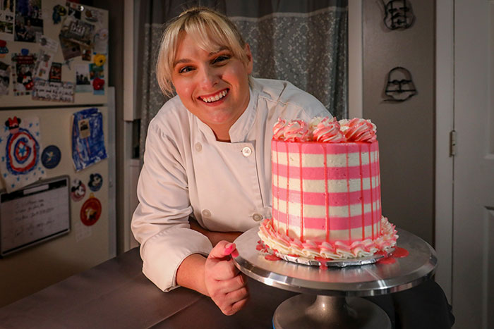 Fianc&eacute; Learns Bridezilla Bullied Friends Over Wedding Favors, Hits The Brakes On Their Big Day