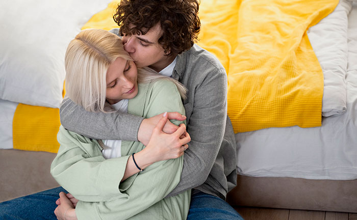 Fianc&eacute; Learns Bridezilla Bullied Friends Over Wedding Favors, Hits The Brakes On Their Big Day