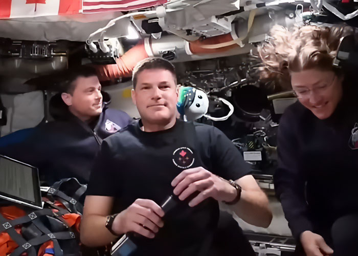 “Not Something I Was Going To Do”: Artemis II Commander Blatantly Breaks NASA Protocol With Bold Move “Not Something I Was Going To Do”: Artemis II Commander Blatantly Breaks NASA Protocol With Bold Move