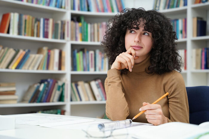 Psychologists Share 10 Unexpected Signs Of High Intelligence Most People Completely Overlook