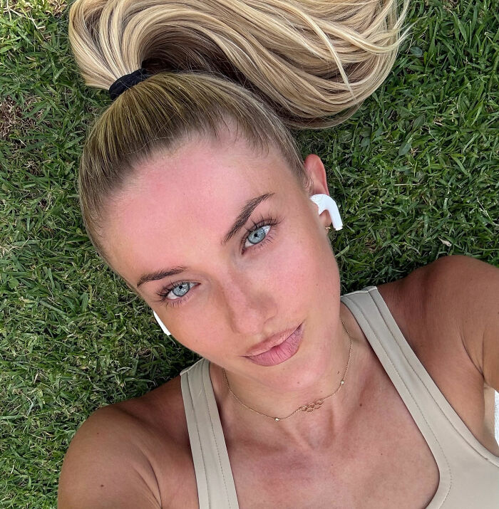 “World’s Sexiest Athlete” Alica Schmidt Goes Viral After Revealing “The Picture No One Got To See” “World’s Sexiest Athlete” Alica Schmidt Goes Viral After Revealing “The Picture No One Got To See”