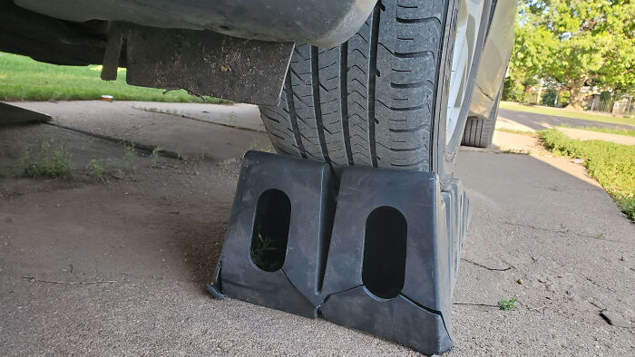 81 Times Car Mechanics Had To Take Pics Of What They Were Dealing With To Make Others Believe Them (New Pics) 81 Times Car Mechanics Had To Take Pics Of What They Were Dealing With To Make Others Believe Them (New Pics)