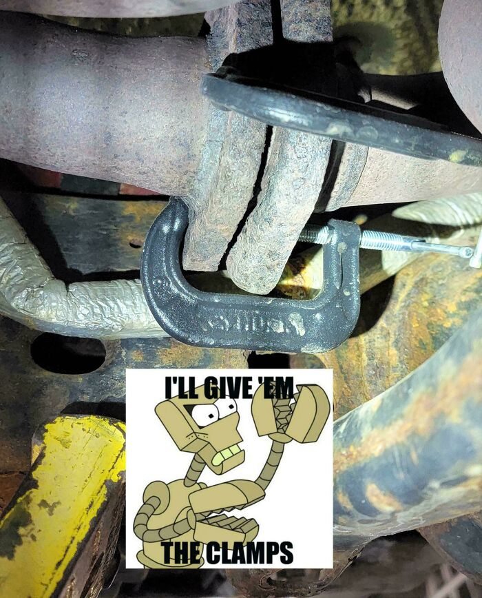 81 Times Car Mechanics Had To Take Pics Of What They Were Dealing With To Make Others Believe Them (New Pics) 81 Times Car Mechanics Had To Take Pics Of What They Were Dealing With To Make Others Believe Them (New Pics)