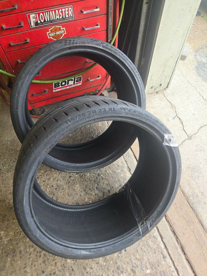 81 Times Car Mechanics Had To Take Pics Of What They Were Dealing With To Make Others Believe Them (New Pics) 81 Times Car Mechanics Had To Take Pics Of What They Were Dealing With To Make Others Believe Them (New Pics)