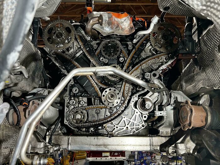 81 Times Car Mechanics Had To Take Pics Of What They Were Dealing With To Make Others Believe Them (New Pics) 81 Times Car Mechanics Had To Take Pics Of What They Were Dealing With To Make Others Believe Them (New Pics)