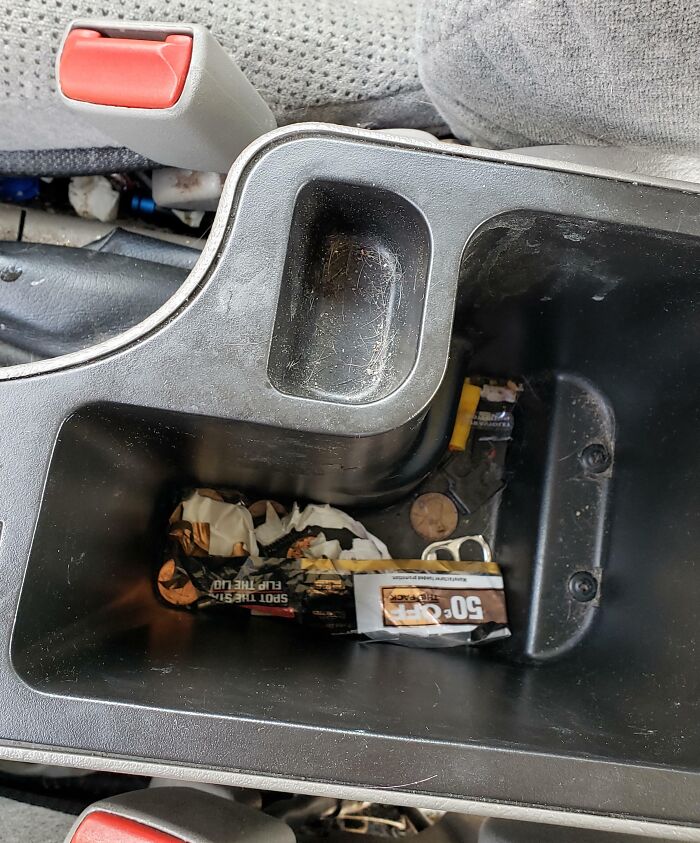 65 Times People Were So Appalled By Their Siblings, They Questioned If They Really Had The Same Parents (New Pics) 65 Times People Were So Appalled By Their Siblings, They Questioned If They Really Had The Same Parents (New Pics)