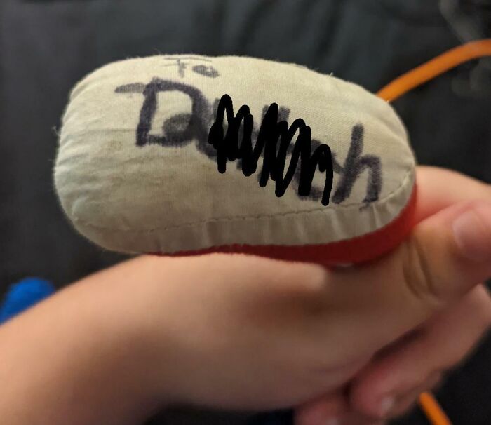 65 Times People Were So Appalled By Their Siblings, They Questioned If They Really Had The Same Parents (New Pics) 65 Times People Were So Appalled By Their Siblings, They Questioned If They Really Had The Same Parents (New Pics)