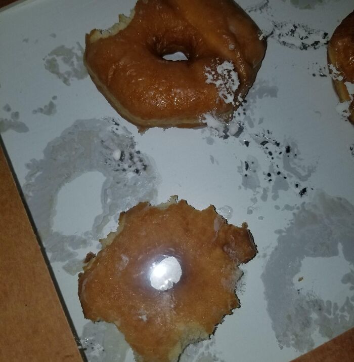 65 Times People Were So Appalled By Their Siblings, They Questioned If They Really Had The Same Parents (New Pics) 65 Times People Were So Appalled By Their Siblings, They Questioned If They Really Had The Same Parents (New Pics)