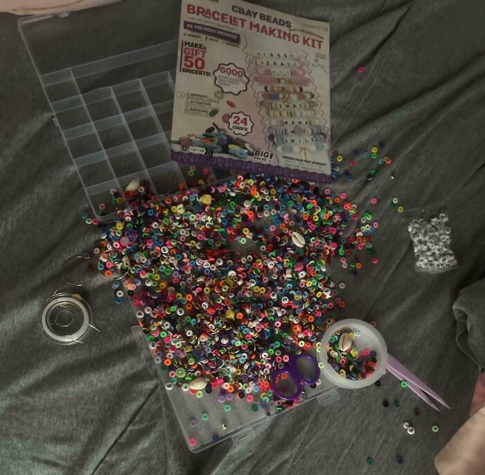 65 Times People Were So Appalled By Their Siblings, They Questioned If They Really Had The Same Parents (New Pics) 65 Times People Were So Appalled By Their Siblings, They Questioned If They Really Had The Same Parents (New Pics)