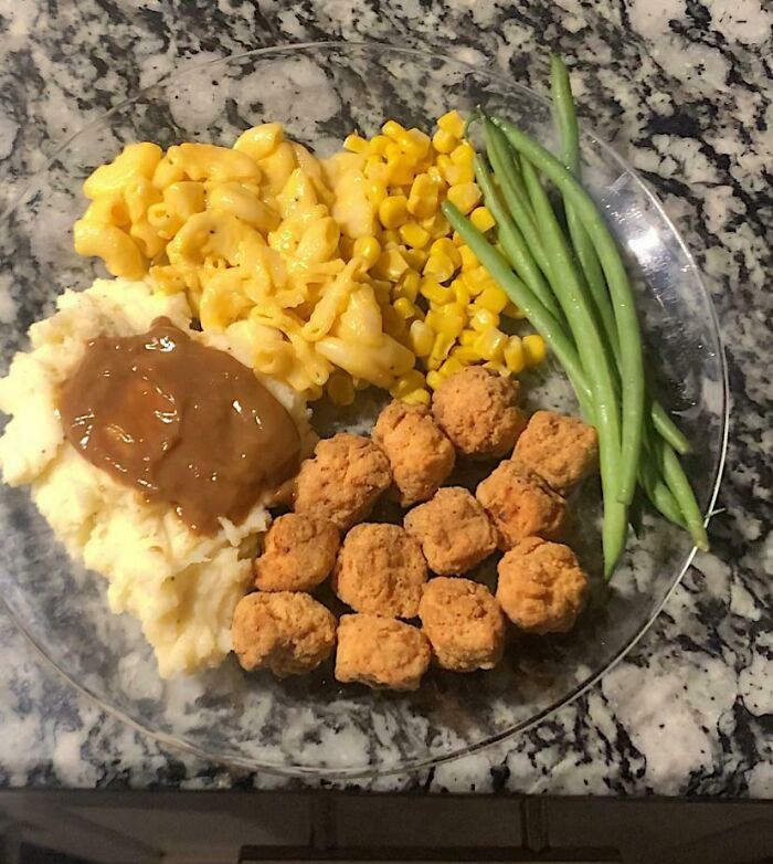 65 Times People Were So Appalled By Their Siblings, They Questioned If They Really Had The Same Parents (New Pics) 65 Times People Were So Appalled By Their Siblings, They Questioned If They Really Had The Same Parents (New Pics)