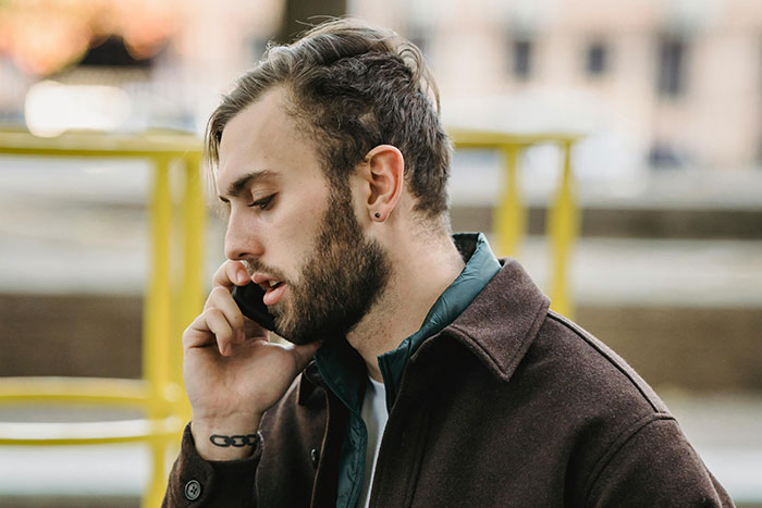 Woman Takes Petty Revenge Against Entitled Neighbor Who Blocked Her Driveway, Scares Away His Customers