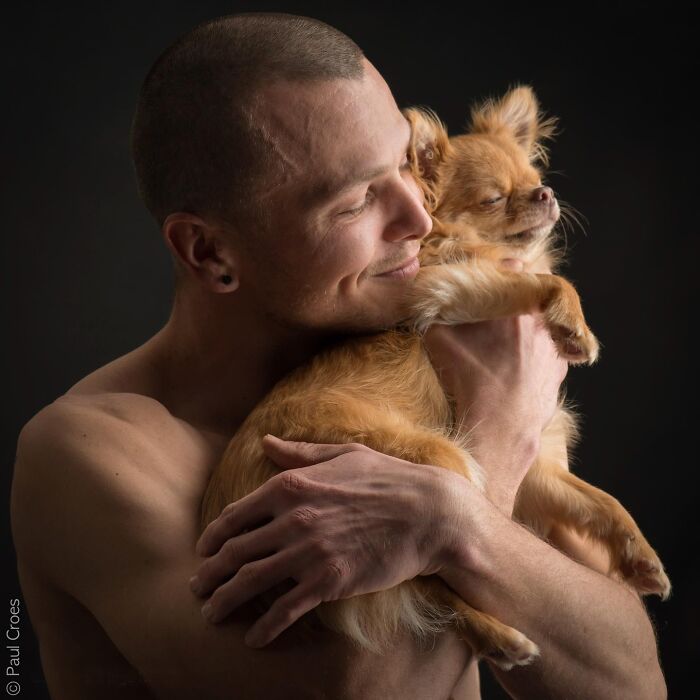 Emotional Portraits Of Human And Animal Bonds Captured By This Photographer (58 Pics)