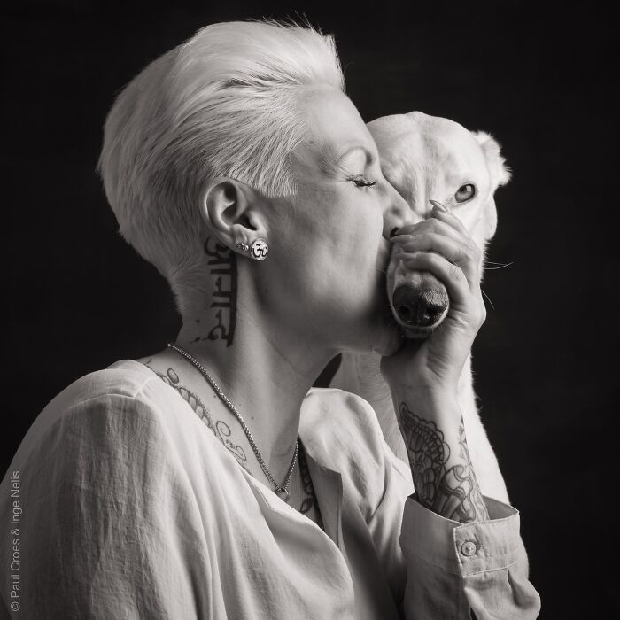 Emotional Portraits Of Human And Animal Bonds Captured By This Photographer (58 Pics)