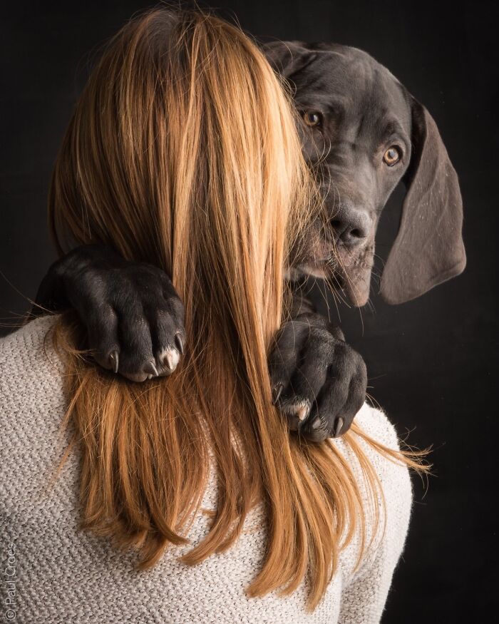 Emotional Portraits Of Human And Animal Bonds Captured By This Photographer (58 Pics)