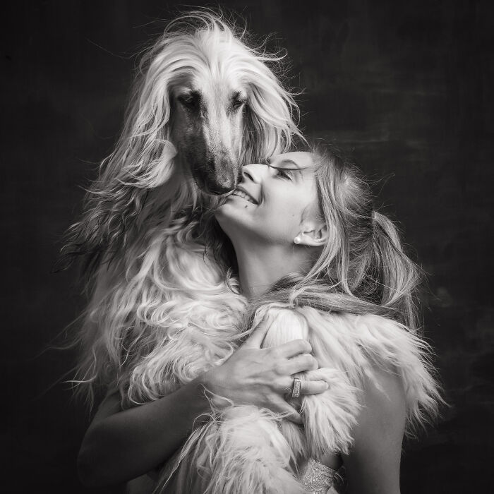 Emotional Portraits Of Human And Animal Bonds Captured By This Photographer (58 Pics)