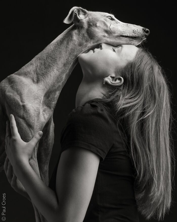 Emotional Portraits Of Human And Animal Bonds Captured By This Photographer (58 Pics)