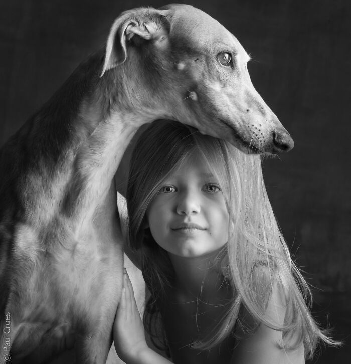 Emotional Portraits Of Human And Animal Bonds Captured By This Photographer (58 Pics)