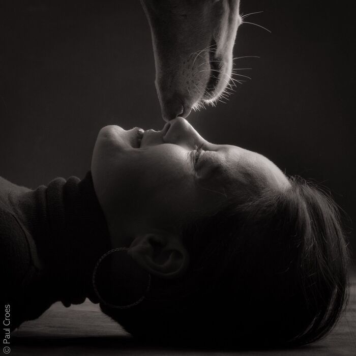 Emotional Portraits Of Human And Animal Bonds Captured By This Photographer (58 Pics)