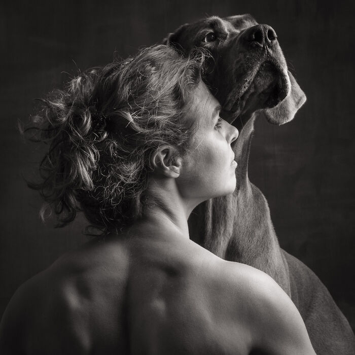 Emotional Portraits Of Human And Animal Bonds Captured By This Photographer (58 Pics)