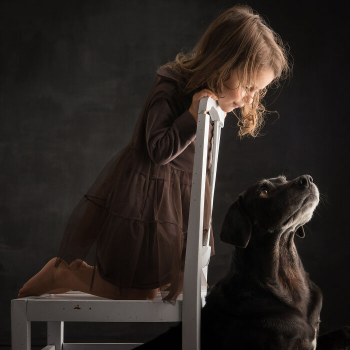 Emotional Portraits Of Human And Animal Bonds Captured By This Photographer (58 Pics)