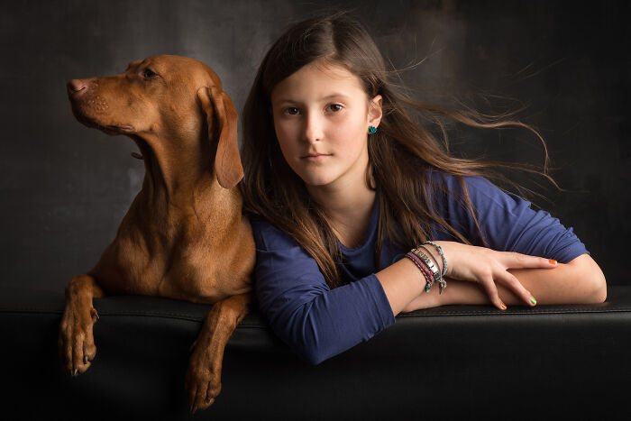 Emotional Portraits Of Human And Animal Bonds Captured By This Photographer (58 Pics)