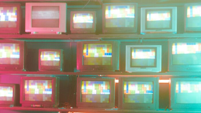 &ldquo;What Do &lsquo;Chernobyl&rsquo; And &lsquo;The Crown&rsquo; Have In Common?&rdquo;: Find 17 Connections Between TV Shows